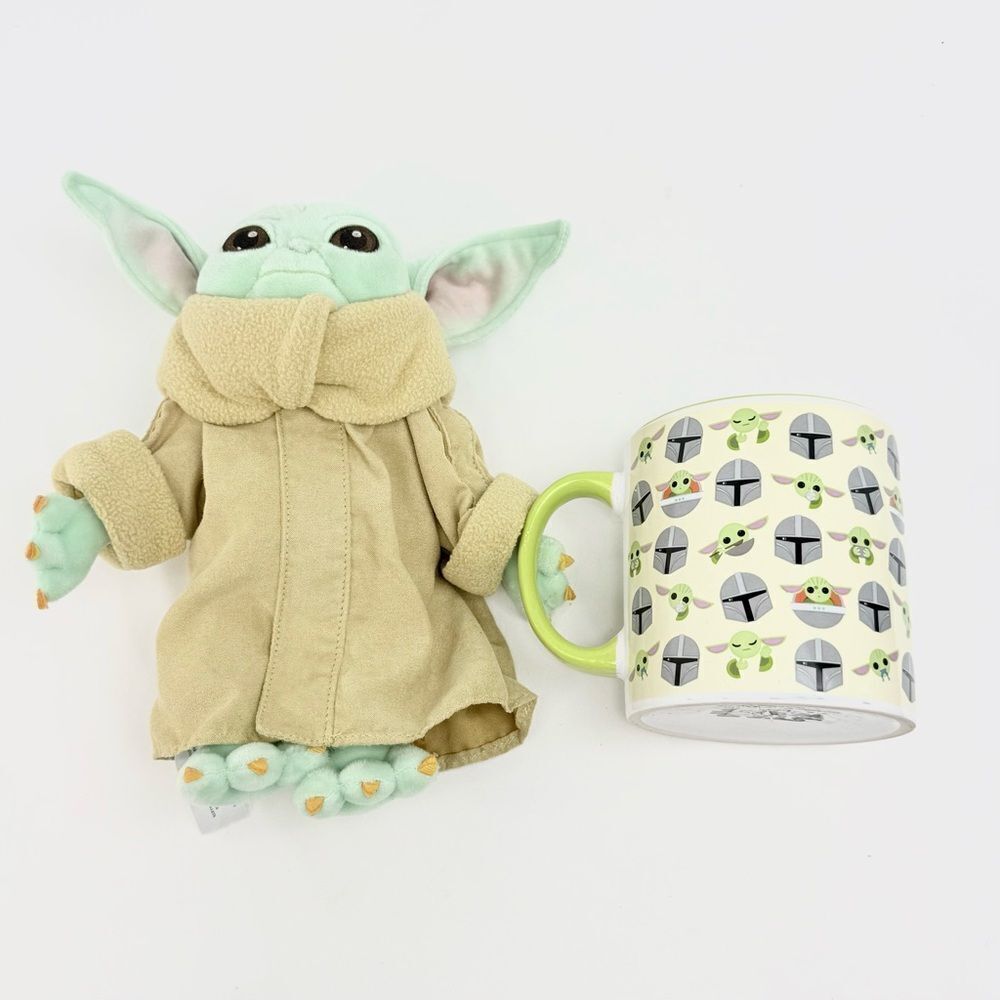 Grogu Mandalorian Star Wars Disney Plush and Mug Bundle